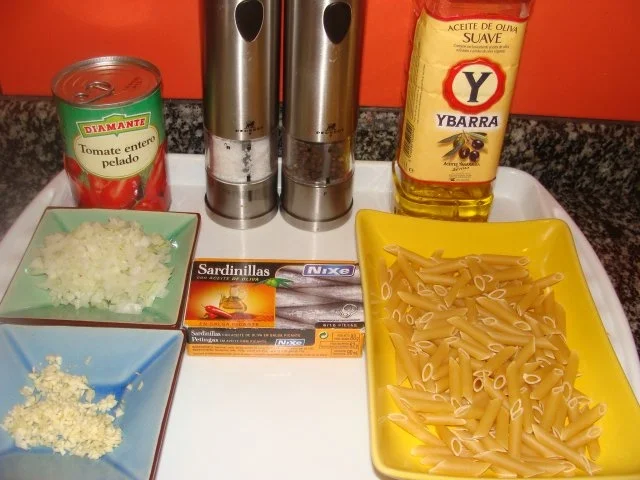 Rezept: Nudeln : Leicht fischiges schnellesTomatensugo mit Nudeln. Bild Nr. 3 Nudeln : Leicht fischiges schnellesTomatensugo mit Nudeln. - Rezept - Bild Nr. 3