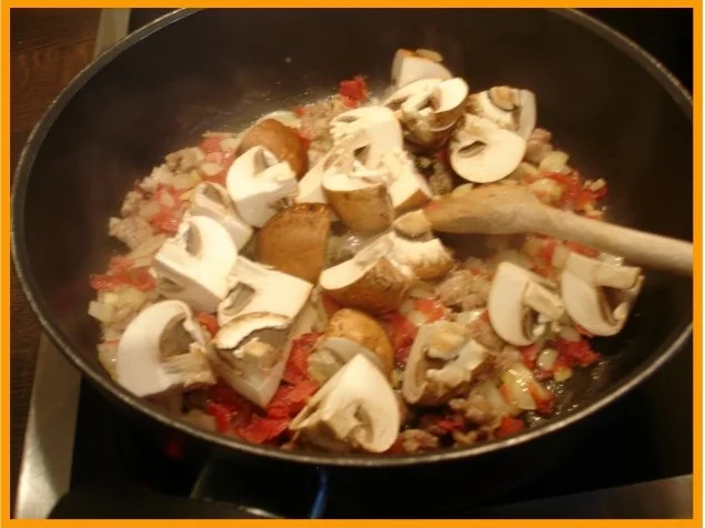 Rezept: Omelett mit Champignons Bild Nr. 10 Omelett mit Champignons - Rezept - Bild Nr. 10