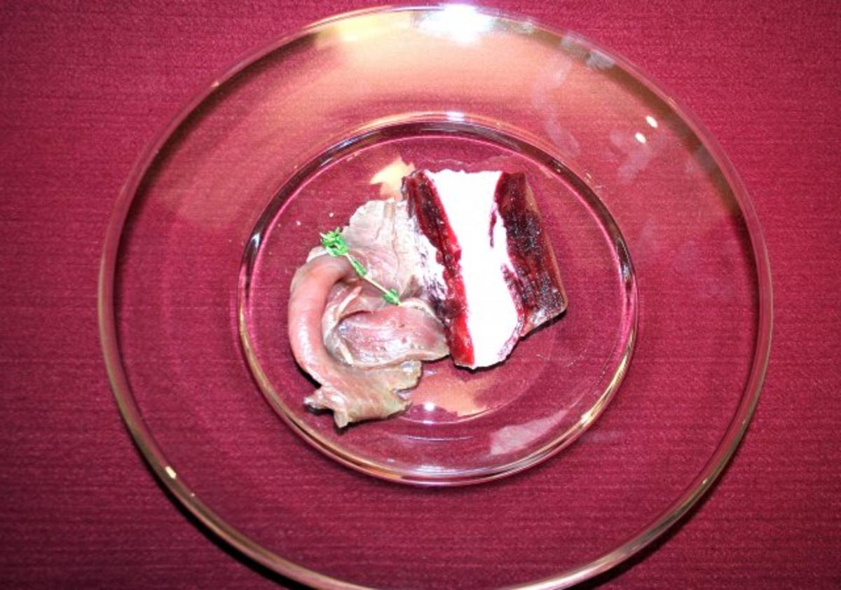 Rote Bete-Meerrettichterrine mit rohmariniertem Thunfisch - Rezept