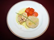 Seeteufel-Medaillons mit Graupen-Risotto und Safranschaum - Rezept