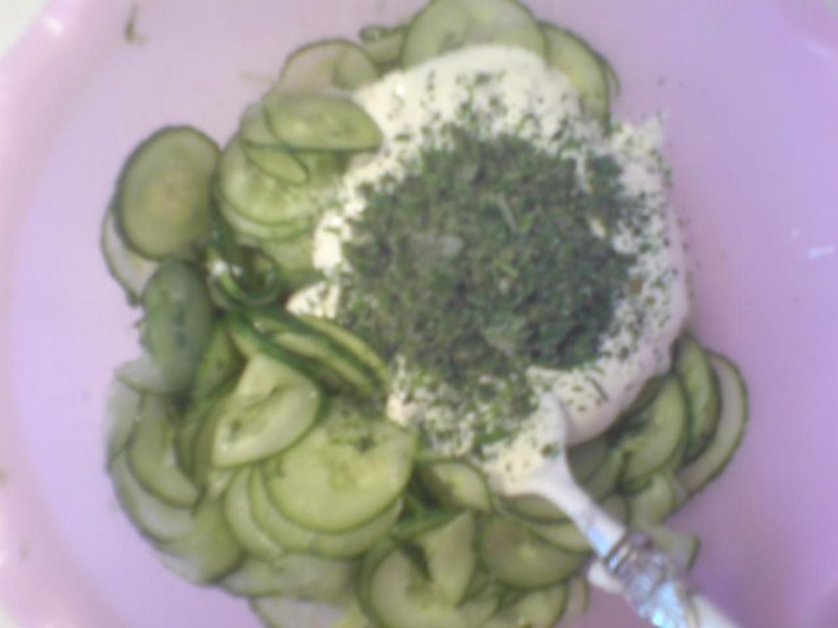 cremiger gurkensalat - Rezept mit Bild - kochbar.de