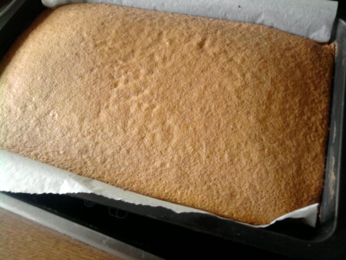 Bilder für Erdbeerkuchen vom Blech - Rezept