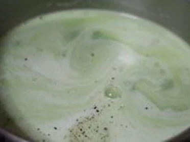 Erbsenschaumsuppe mit karamelisiertem Bacon - Rezept - Bild Nr. 13