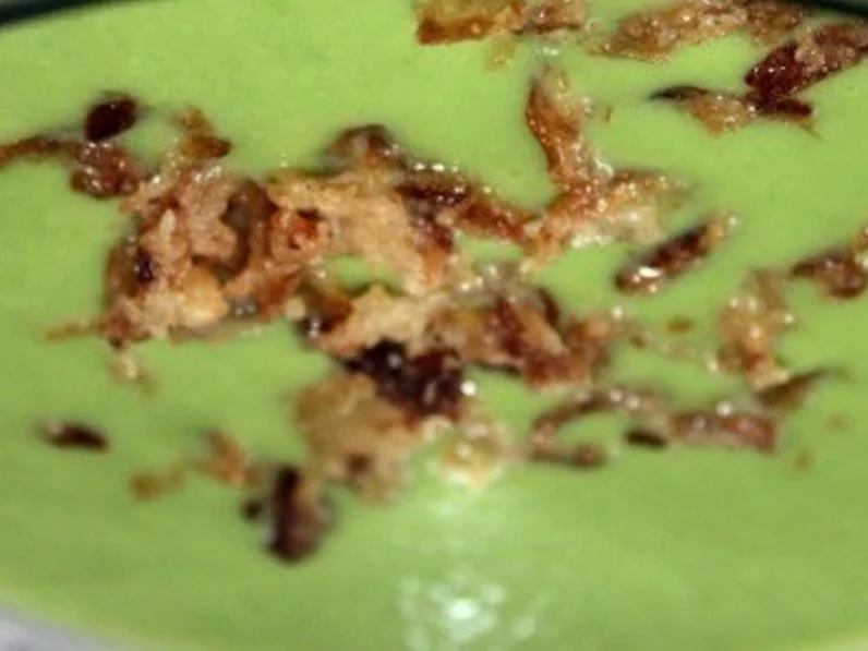 Erbsenschaumsuppe mit karamelisiertem Bacon - Rezept - Bild Nr. 14