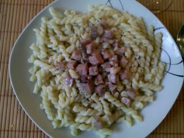 Rezept: Nudeln: Pasta mit Kernschinken-Soße Bild Nr. 9 Nudeln: Pasta mit Kernschinken-Soße - Rezept - Bild Nr. 9