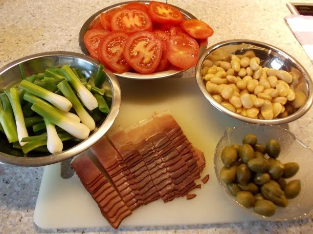 Tomatenauflauf mit Bohnen und Kapernäpfeln - Rezept - Bild Nr. 5