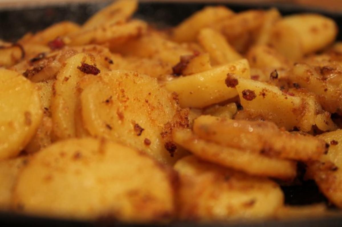 Bratkartoffeln aus gekochten Kartoffeln - Rezept