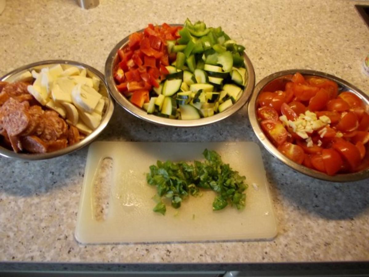 Backofengemüse mit Mettenden und Mozarella - einfach - 212 kcal/100g