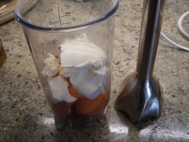 Rezept: Frischkäse: Fruchtig-feuriger Brotaufstrich Bild Nr. 3 Frischkäse: Fruchtig-feuriger Brotaufstrich - Rezept - Bild Nr. 3