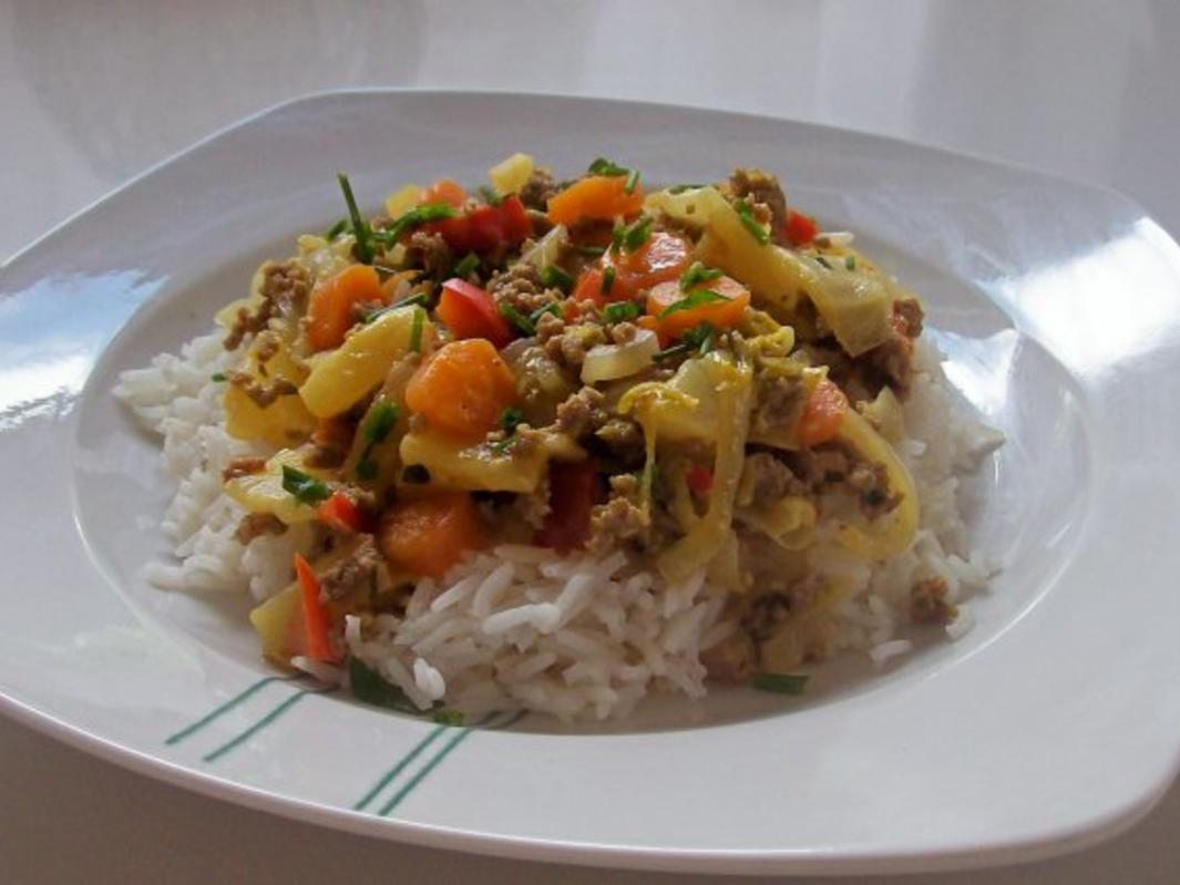 Curry-Chinakohl-Pfanne mit Hack und Ananas - Rezept - kochbar.de