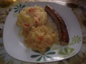 Rostbratwurst ~ Kartoffelstampf mit Speck und Paprika ~ Sauerkraut - Rezept