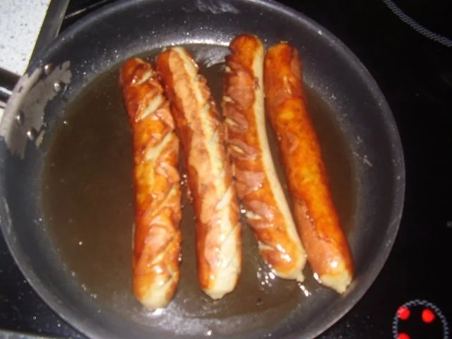 Rostbratwurst ~ Kartoffelstampf mit Speck und Paprika ~ Sauerkraut - Rezept - Bild Nr. 12