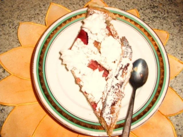 Rhabarber-Blätterteig - Rezept