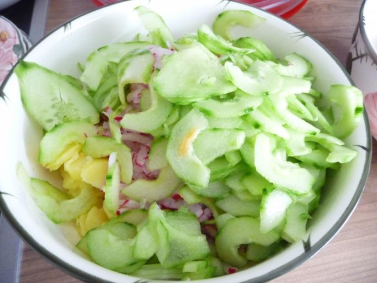 Salat : Kartoffel-Radieschen-Gurken-Salat - Rezept - Bild Nr. 6