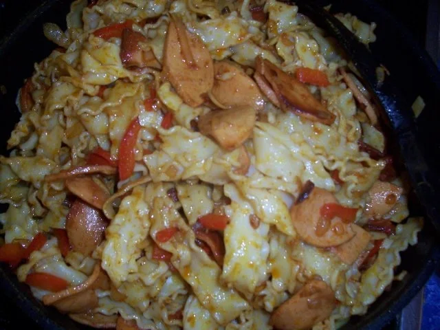 Rezept: Curry-Wurst-Nudeln Bild Nr. 5 Curry-Wurst-Nudeln - Rezept - Bild Nr. 5