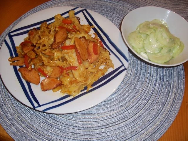 Rezept: Curry-Wurst-Nudeln Bild Nr. 6 Curry-Wurst-Nudeln - Rezept - Bild Nr. 6