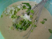 Rezept: Stierum, Kratzede oder Kaiserschmarrn mit Dinkelmehl und Lauchzwiebeln nach Oma`s Art Stierum, Kratzede oder Kaiserschmarrn mit Dinkelmehl und Lauchzwiebeln nach Oma`s Art - Rezept