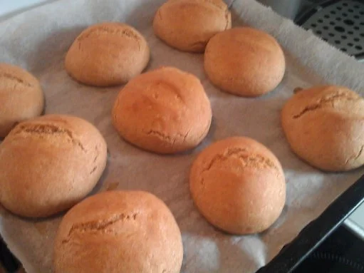 Dinkel-Vollkorn-Brötchen (Lecker!!) - Rezept