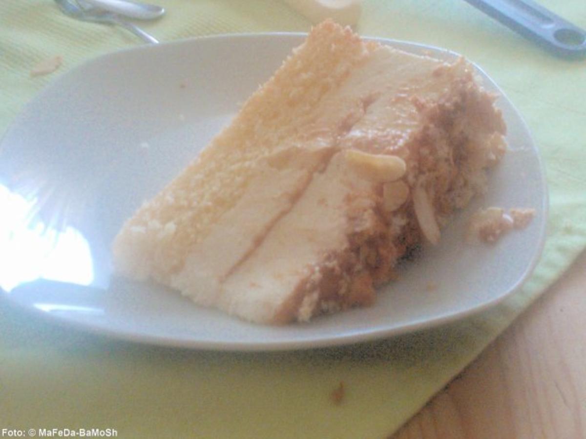 Mandel-Torte mit Aprikosen-Mascarpone-Creme - Rezept - Bild Nr. 3