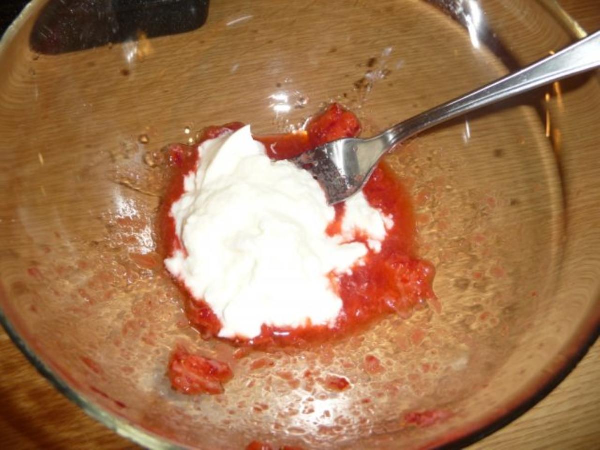 Blattsalat mit Erdbeer-Joghurt Dressing - Rezept - Bild Nr. 2