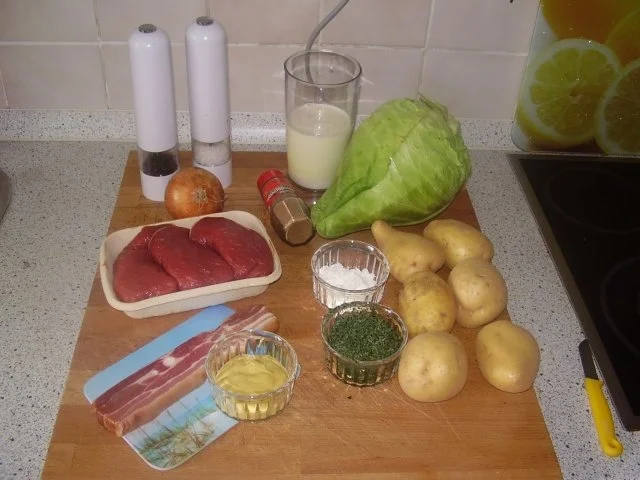 Rezept: Glückstädter Spitzkohl mit Rinderrouladen Bild Nr. 2 Glückstädter Spitzkohl mit Rinderrouladen - Rezept - Bild Nr. 2