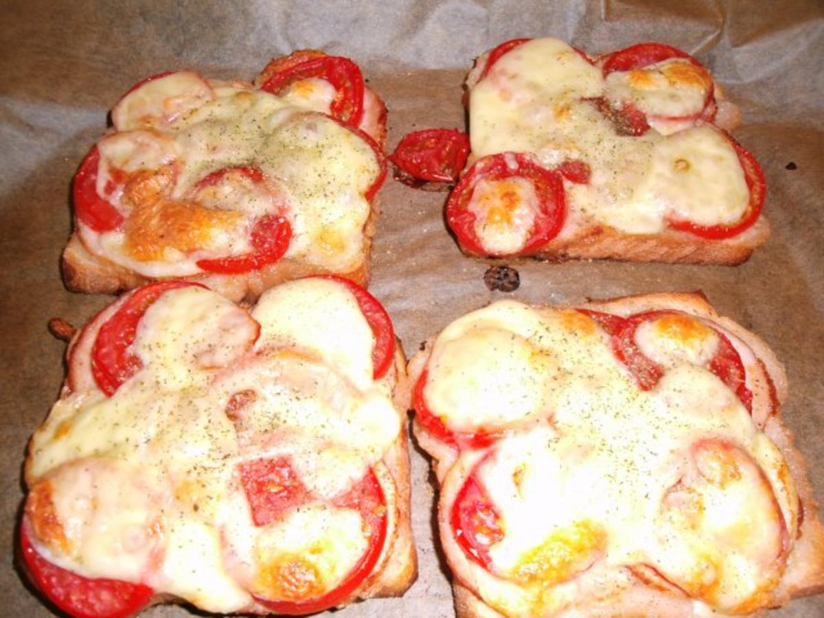 Tomate - Mozzarella Toast Rezept Eingereicht von Hasi0104