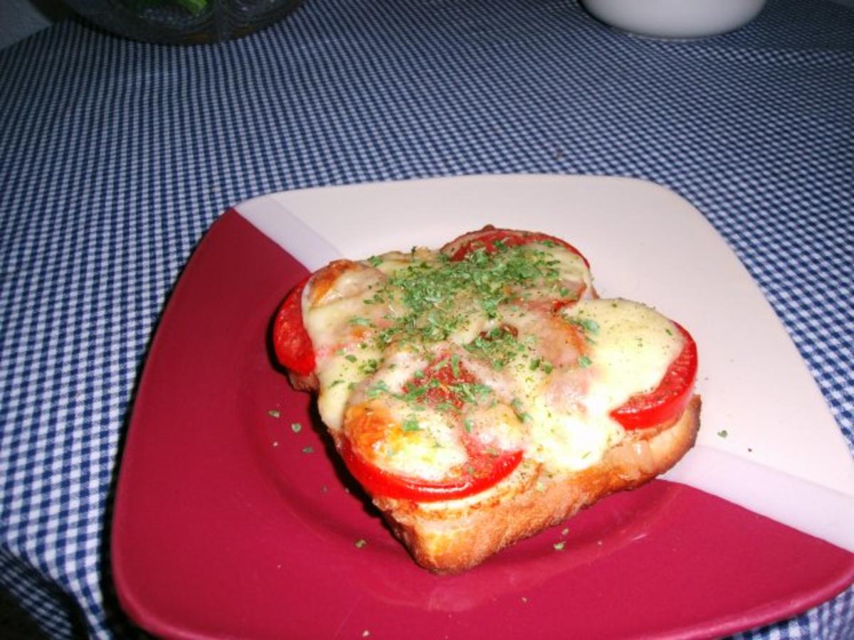 Tomate - Mozzarella Toast - Rezept - Bild Nr. 8