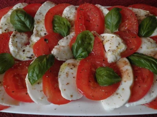 Tomate mit Mozarella ... - Rezept - Bild Nr. 2