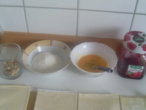 Blätterteig-Kirsch-Stückchen - Rezept - Bild Nr. 4