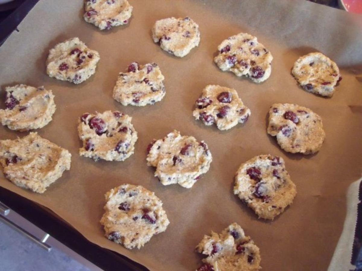 Cranberry-Kokos-Cookies - Rezept mit Bild - kochbar.de