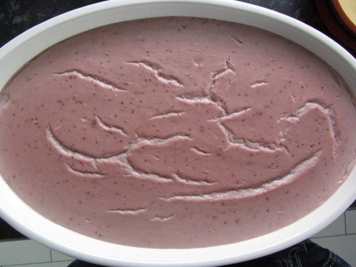 Erdbeerpudding auch mit anderem Obst sehr lecker ;-) - Rezept mit Bild ...