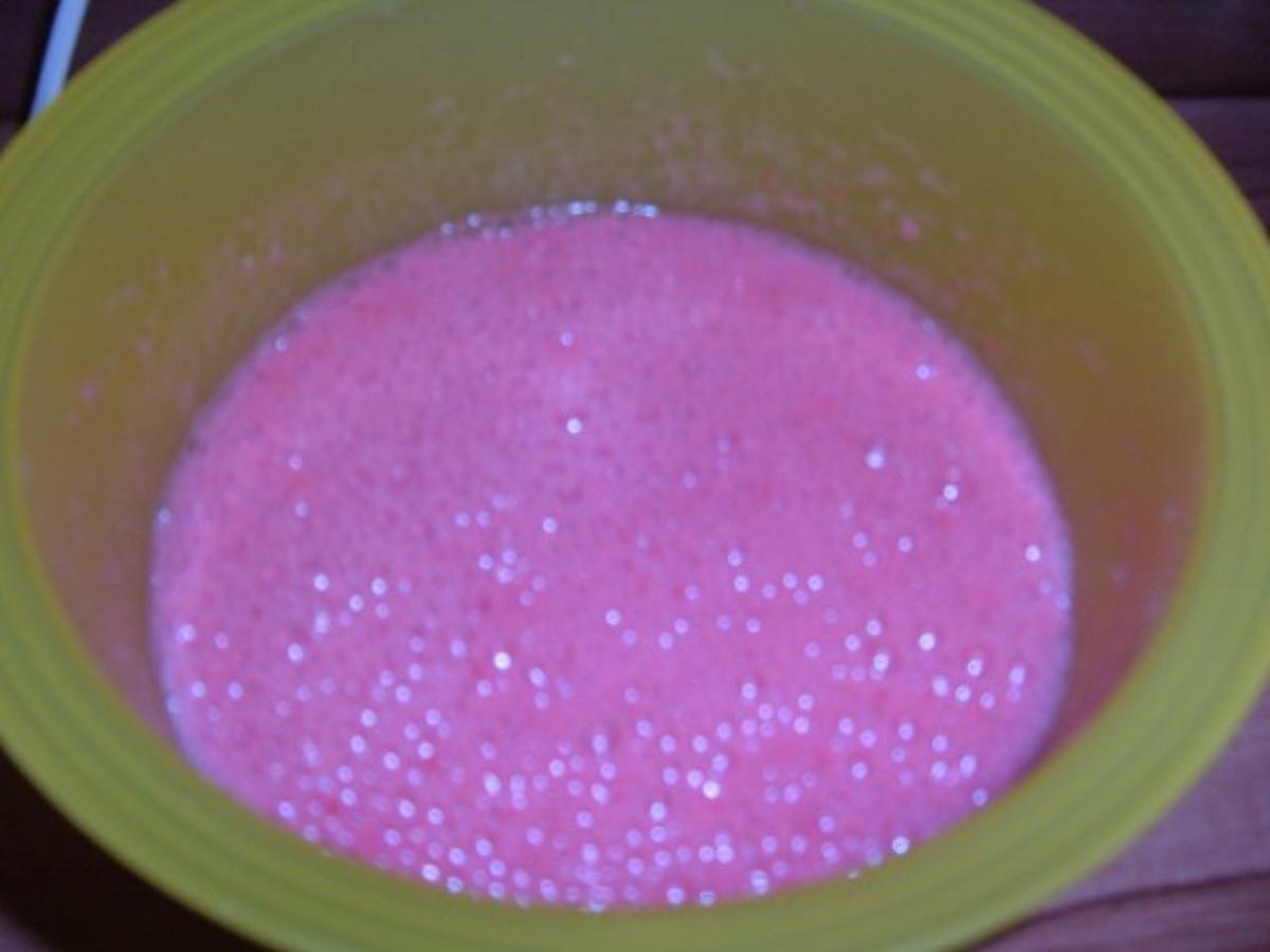 Dessert : Buttermilch Erdbeer Creme - einfach - von SCHNEEROSE
