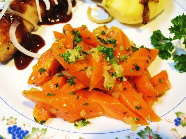 Möhrengemüse mit Thüringer Bratwurst ... - Rezept - Bild Nr. 6