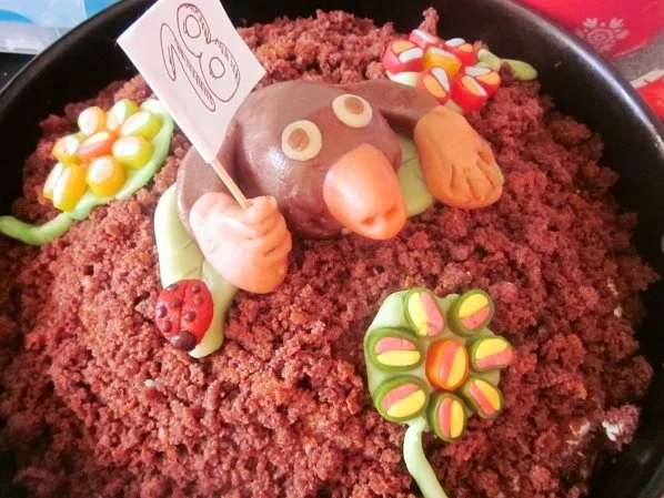 Rezept: Maulwurf-Kokoskuchen Bild Nr. 2 Maulwurf-Kokoskuchen - Rezept - Bild Nr. 2