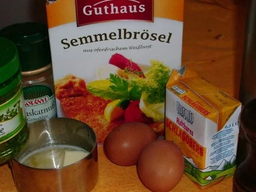 Rezept: Bröselknödel Bild Nr. 2 Bröselknödel - Rezept - Bild Nr. 2