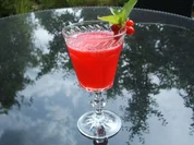 Getränke: Hu-Jo - Holunder vermählt sich mit Johannisbeeren - Rezept