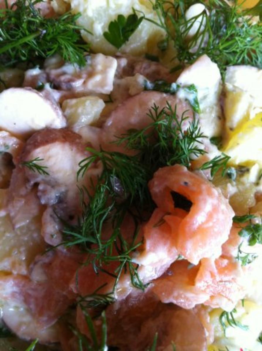 Kartoffelsalat mit Räucher- Lachs.. - Rezept - Bild Nr. 2