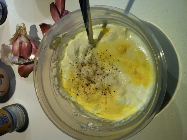 selbstgemachte Knoblauchsoße -leicht und lecker! - Rezept - Bild Nr. 2