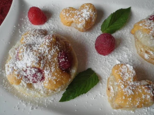 Gratinierte Mini - Himbeer - Törtchen - Rezept - Bild Nr. 2