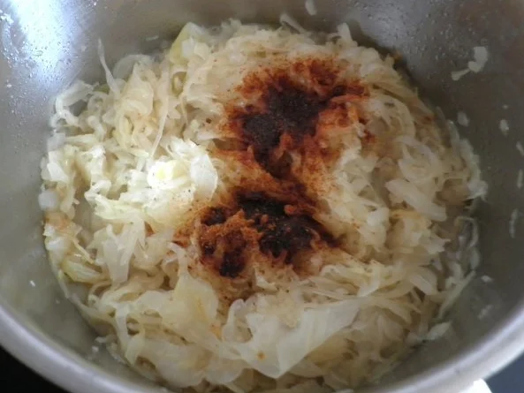 Zander auf Paprikakraut mit Rieslingsoße - Rezept - Bild Nr. 8