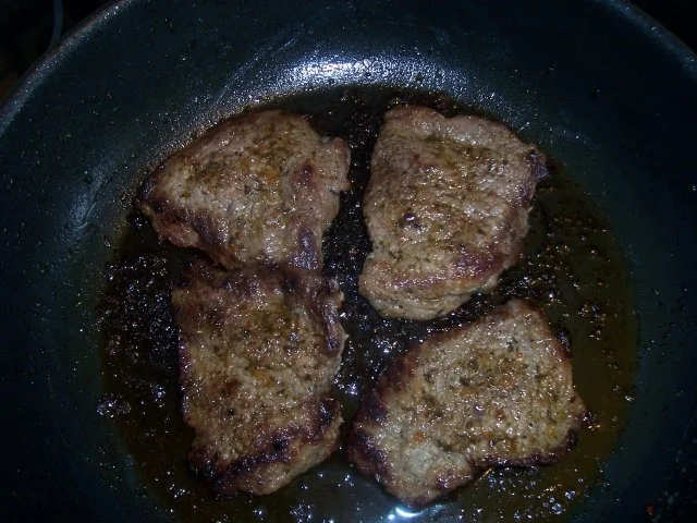 Rezept: Rindersteak überbacken, dazu Zaziki Bild Nr. 5 Rindersteak überbacken, dazu Zaziki - Rezept - Bild Nr. 5