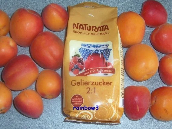 Einmachen: Aprikosen-Marmelade mit Kernen - Rezept