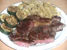 Fleisch: Rumpsteak mit gebratener Zucchinie - Rezept