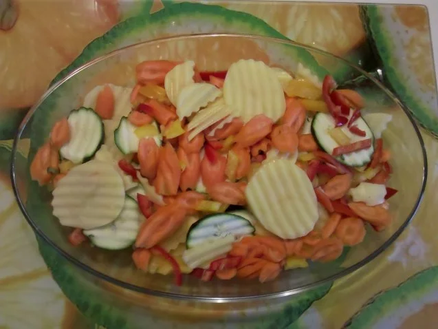 Rezept: Fleisch: Mariniertes Nackenkotelett im mediteranem Gemüsebett Bild Nr. 6 Fleisch: Mariniertes Nackenkotelett im mediteranem Gemüsebett - Rezept - Bild Nr. 6