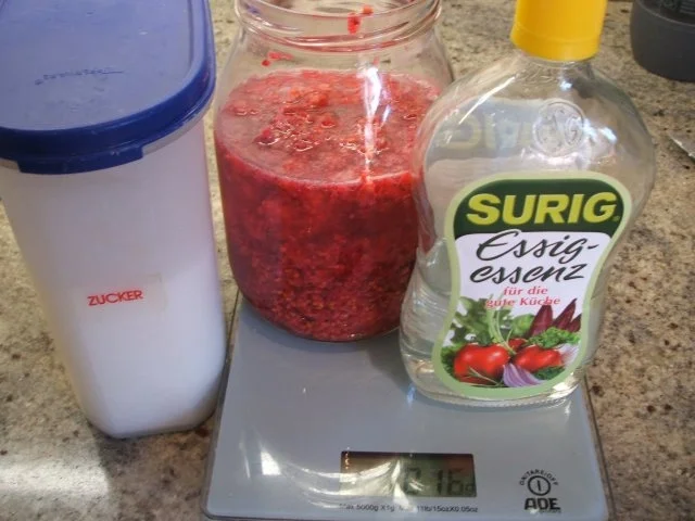 Rezept: Vorrat: Johannisbeer-Essig Vorrat: Johannisbeer-Essig - Rezept