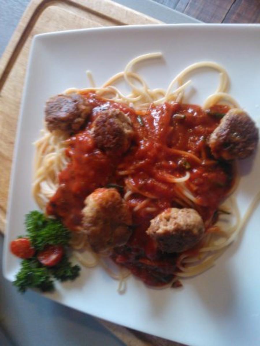 Tonno palle di Spaghetti pomodore - Rezept - Bild Nr. 3