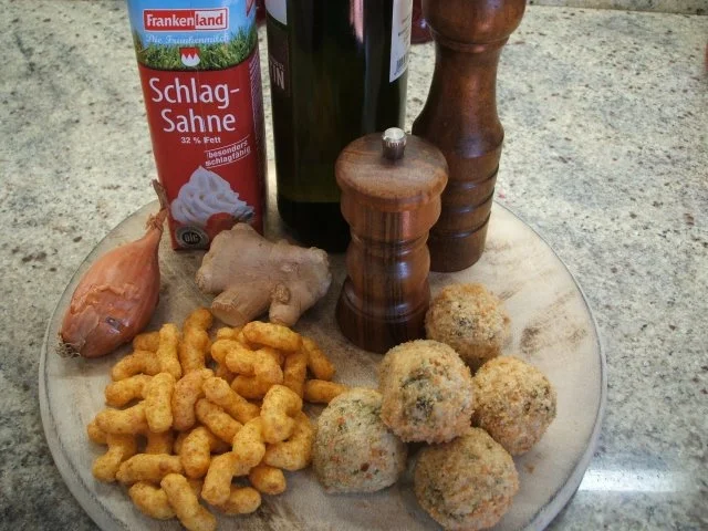 Rezept: Soßen: Flippige Soße mit dem Rest der Reisbällchen Bild Nr. 2 Soßen: Flippige Soße mit dem Rest der Reisbällchen - Rezept - Bild Nr. 2