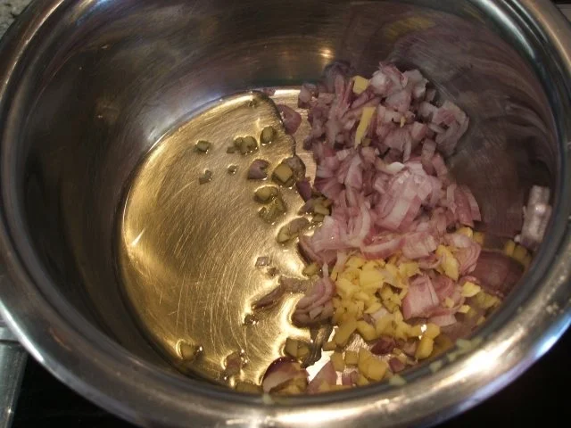 Rezept: Soßen: Flippige Soße mit dem Rest der Reisbällchen Bild Nr. 3 Soßen: Flippige Soße mit dem Rest der Reisbällchen - Rezept - Bild Nr. 3