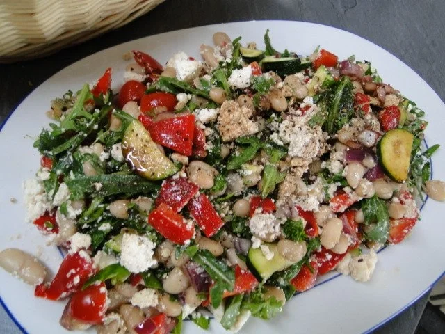 Weißer Bohnensalat mit Schafskäse und Ruccola - Rezept - Bild Nr. 6