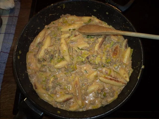 Rezept: Hackfleisch - Schupfnudel - Pfanne Hackfleisch - Schupfnudel - Pfanne - Rezept